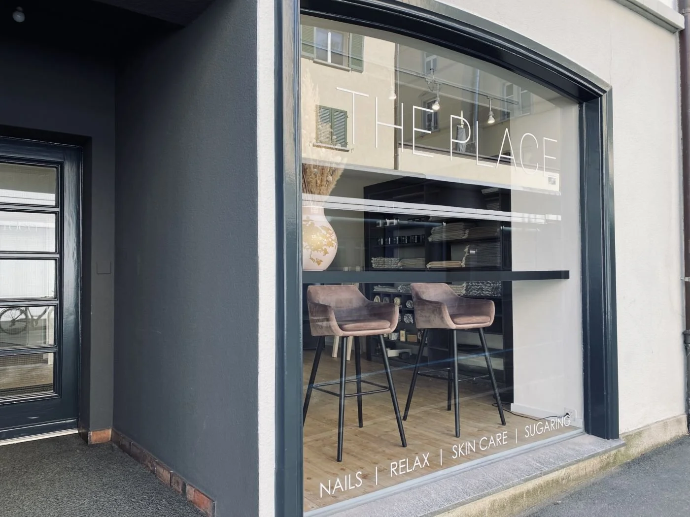 bella dea x The Place